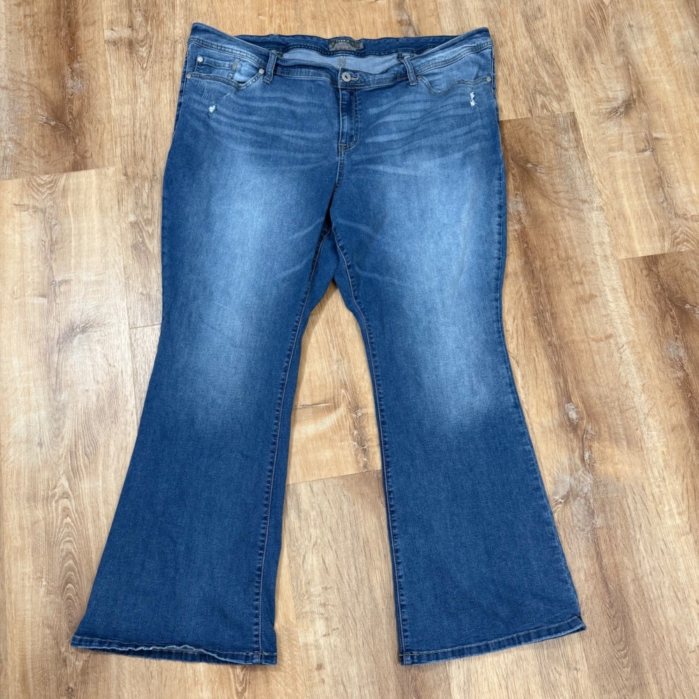 Torrid Luxe Slim Boot Jeans Blue Wash Size 26R Denim‎ Flare Leg